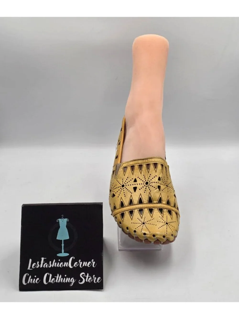 Spring Step Women's Yelow Leather Fusaro Slip-On Flats Loafers Sz 9.5 (40) 3822